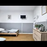 ホステル Rent Ursynow *