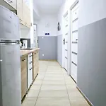 Rent Ursynow ホステル ワルシャワ
