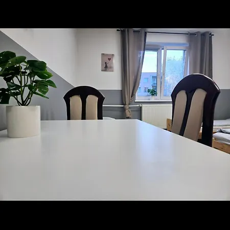 Rent Ursynow Hostal