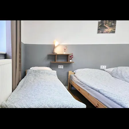 Rent Ursynow Hostal *