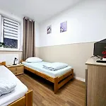 Rent Ursynow Hostel *