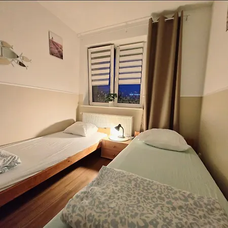 Rent Ursynow Hostel *