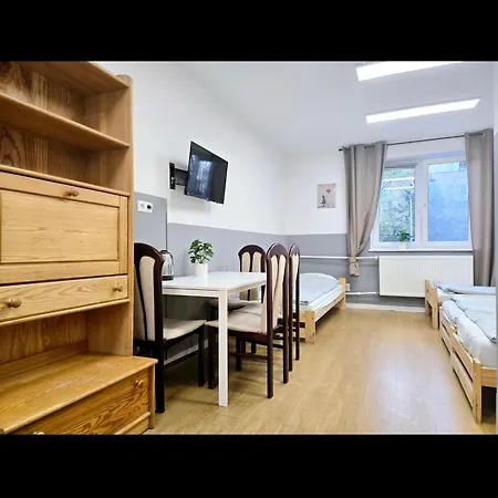 Rent Ursynow 호스텔